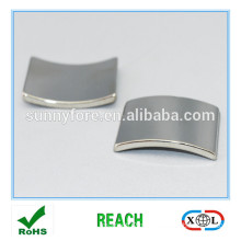 Arc segment sintered magnet